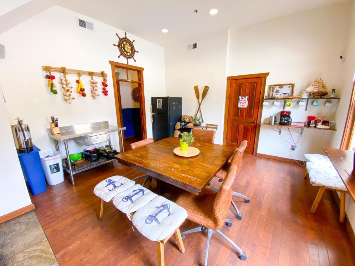 Ith San Diego Adventure Hostel (Adults Only) Eksteriør bilde