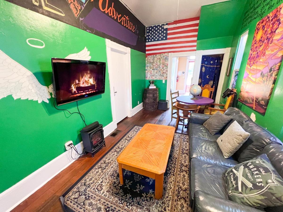Ith San Diego Adventure Hostel (Adults Only) Eksteriør bilde